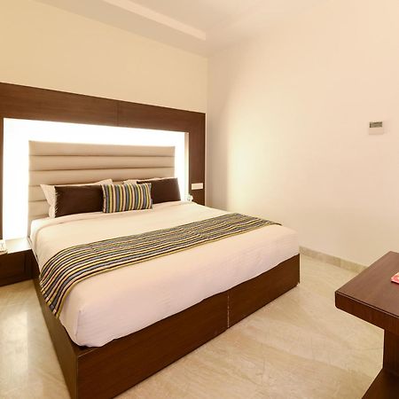 Hotel Alleviate Agra  Bagian luar foto