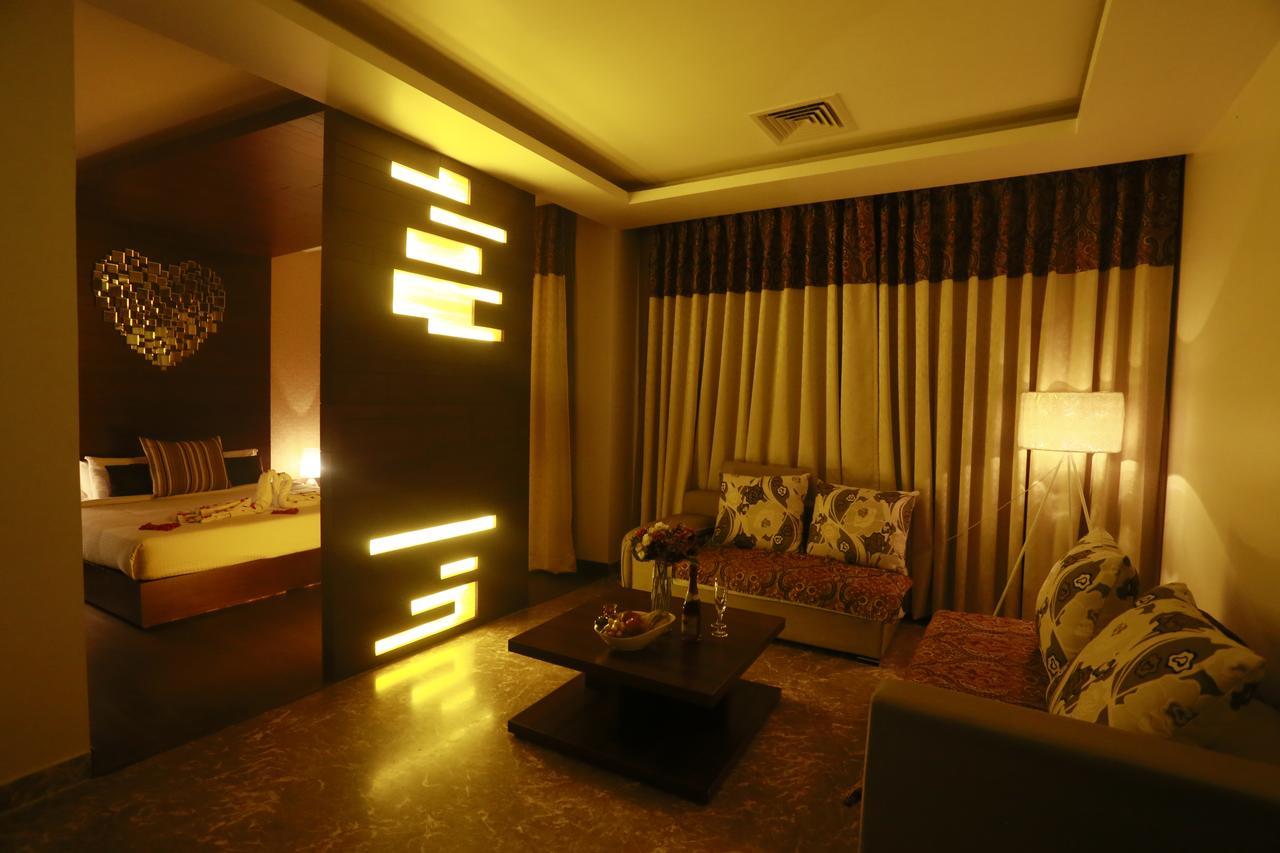Hotel Alleviate Agra  Bagian luar foto