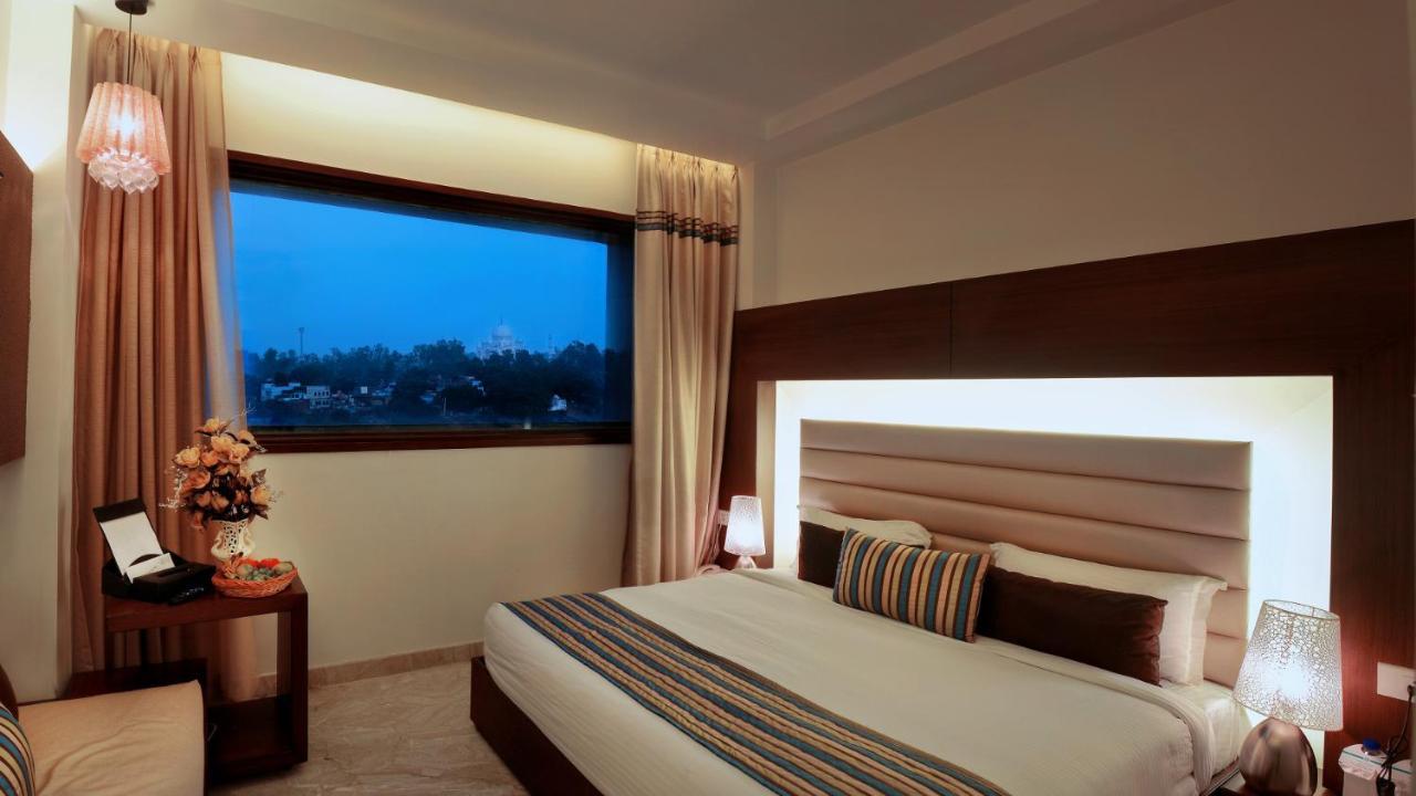 Hotel Alleviate Agra  Bagian luar foto